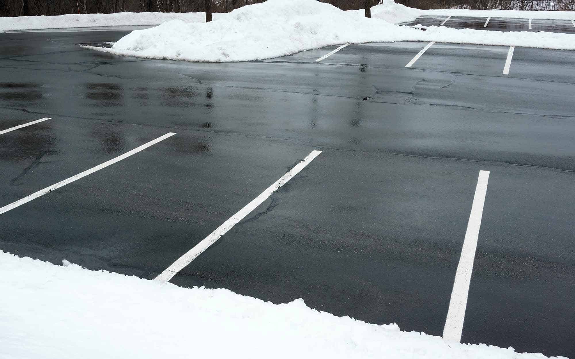 parking lots and walkways commercial snow removal 